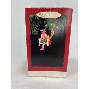 Hallmark Keepsake 1994 In The Pink Ornament‎